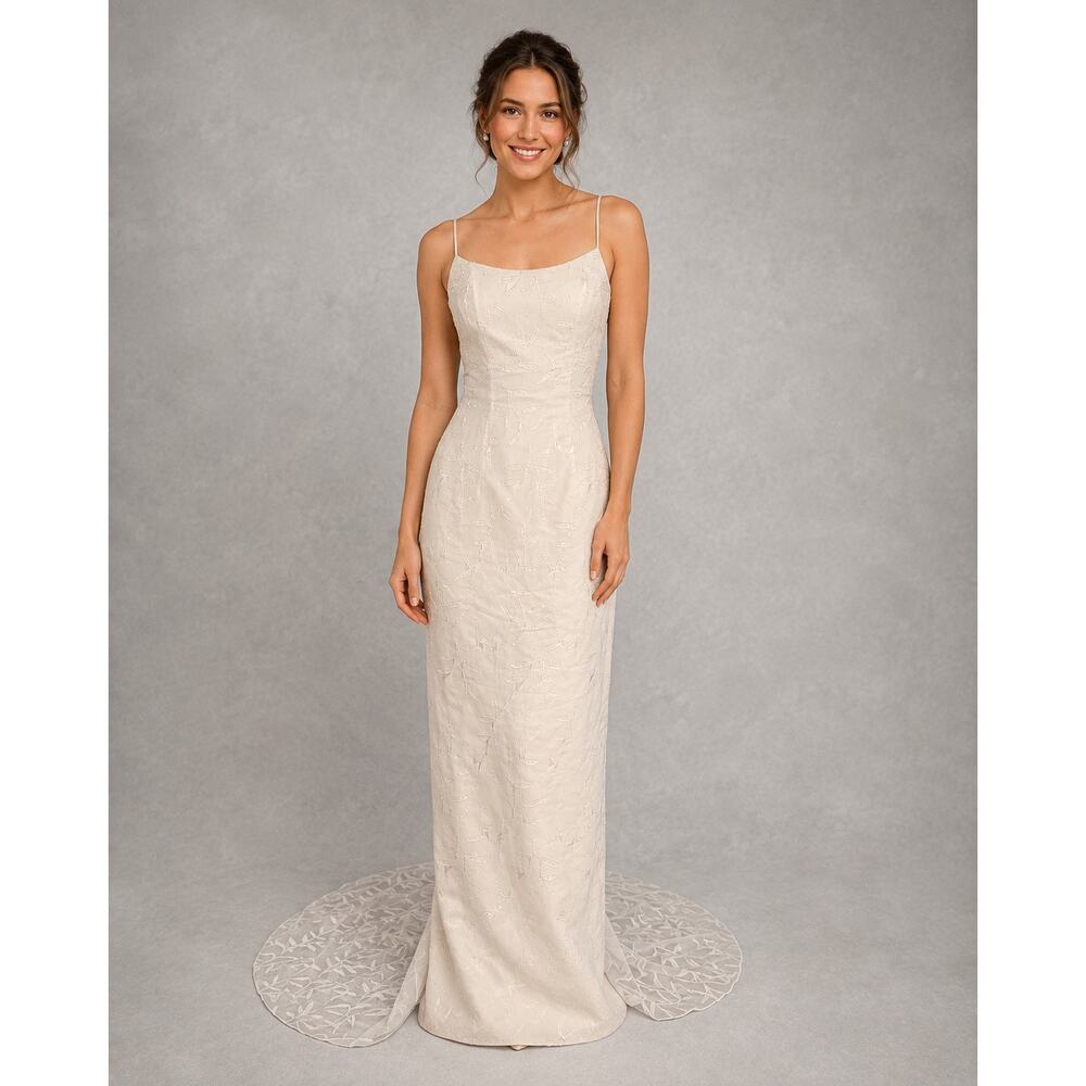NWT Vintage Embroidered Sheath Wedding Dress with Flare Train | Size 10